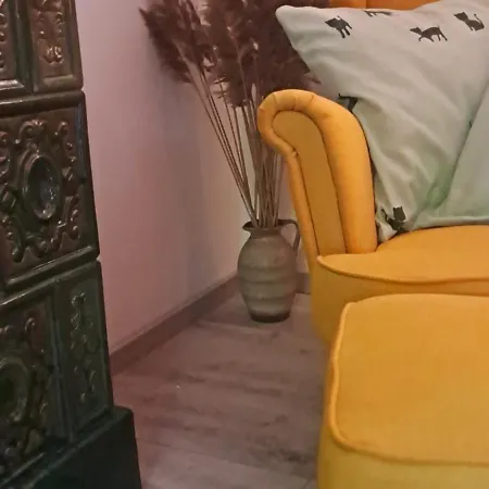 Lassu Tanya Vendeghaz *