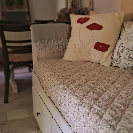 Lassu Tanya Vendeghaz Apartment